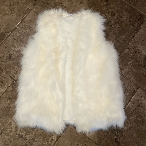 White Faux Fur Vest - Picture 1 of 3